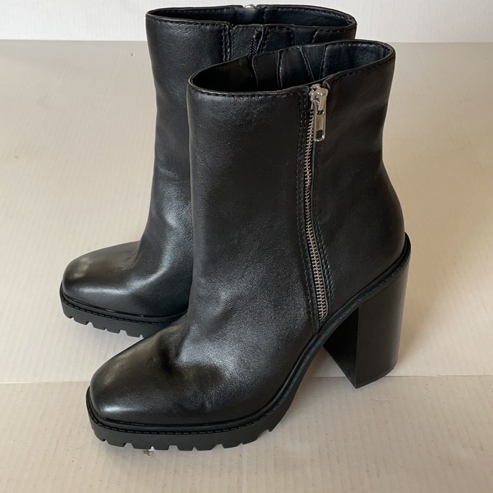 Chelsea & Violet Falla Zip Lugged Booties Black - Picture 2 of 10
